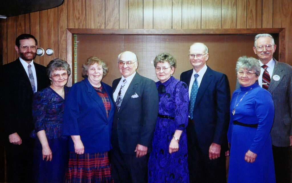 The children and in-laws of Helmer & Minnie Eastvold