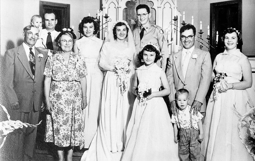Don & Helen Mott wedding