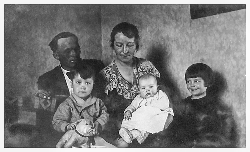 Henry & Ellen Dahl and first 3 kids